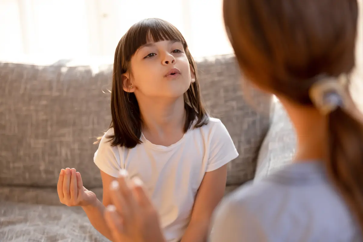 Autism and names : Teaching children to recall names